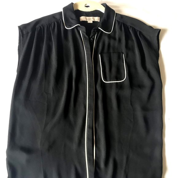 LOFT: Sleeveless Blouse with white trim - Picture 1 of 3